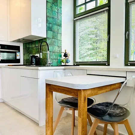 Apartment Evergreen House *